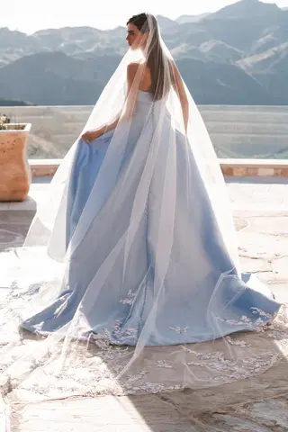 R3715 by Allure Romance - view 5 of 10