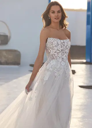 Enola by Enzoani - view 3 of 8