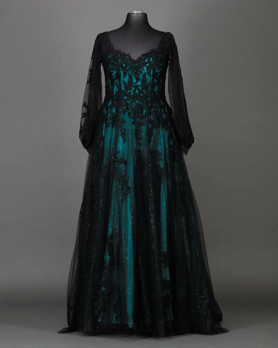 Black Deep Petrol von DarkDreamCouture - Ansicht 1 von 1
