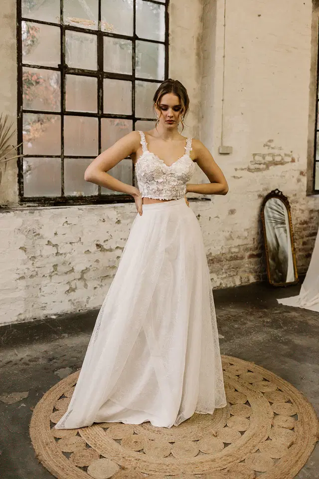 RONJA by Esther Hofmann: A-Line silhouette, lace