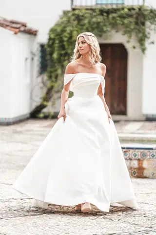 R3762 by Allure Romance - view 2 of 10