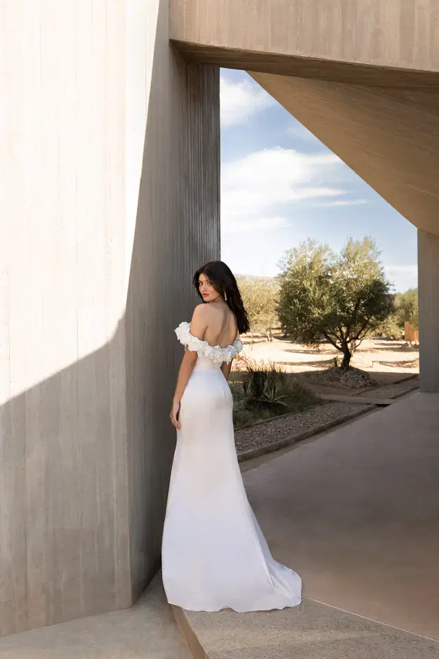 L1151 by Demetrios - view 2 of 4