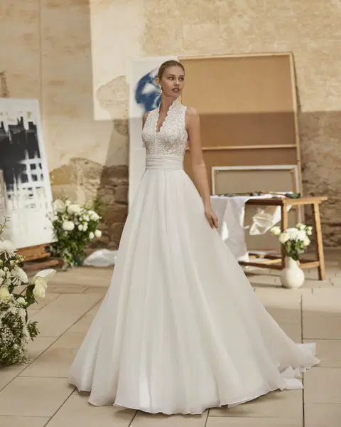 Milan wedding dress by Aire Barcelona, A-line, lace
