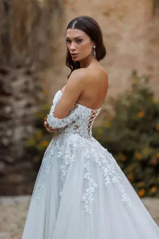 Hermosa by Jarice - view 4 of 5