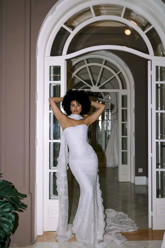 Paula by MWL Bride: Mermaid silhouette, straight neckline, sleeveless, lace