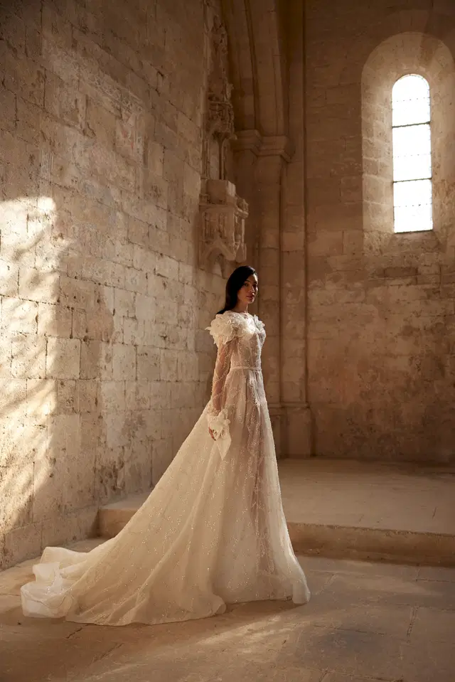 Helena Manson by Innocentia Divina: A-Line silhouette, V-neck neckline, long sleeves, lace