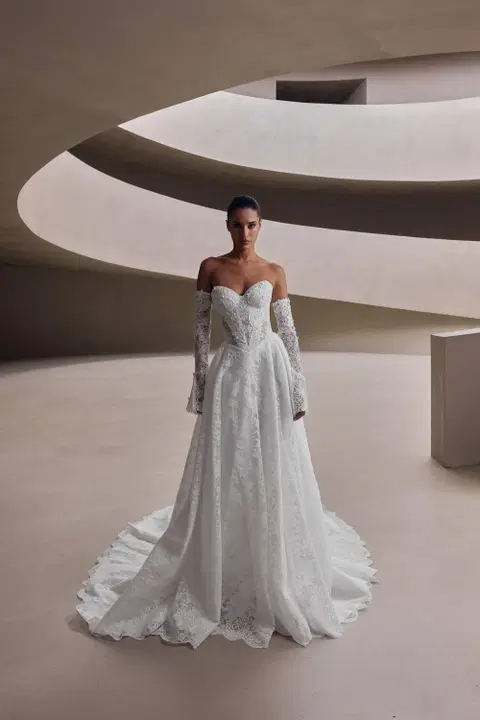 Calivora wedding dress by Milla Nova, A-line, chantilly