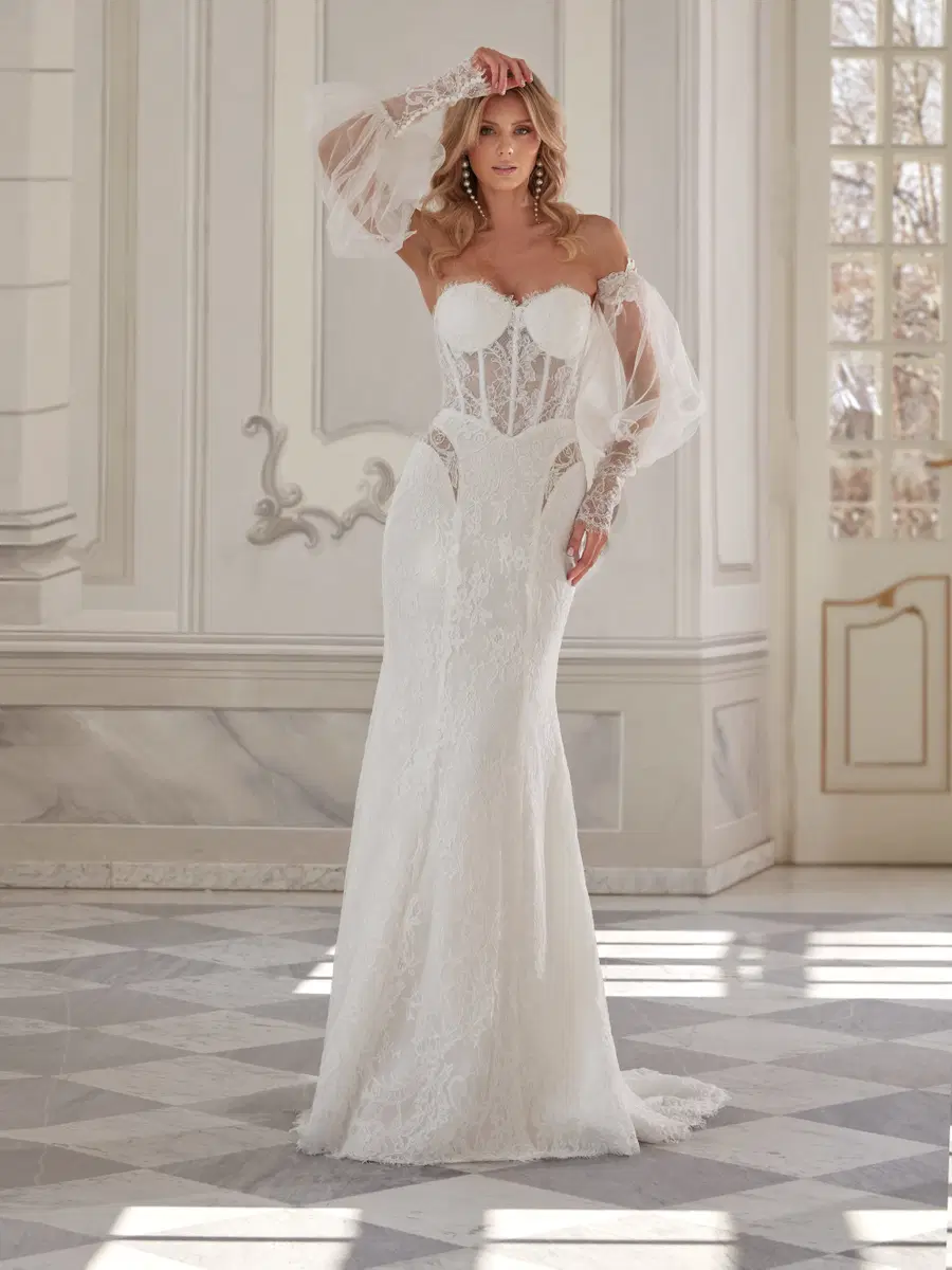 Remy by Vanilla Sposa: Mermaid silhouette, sweetheart neckline, separate sleeves, lace