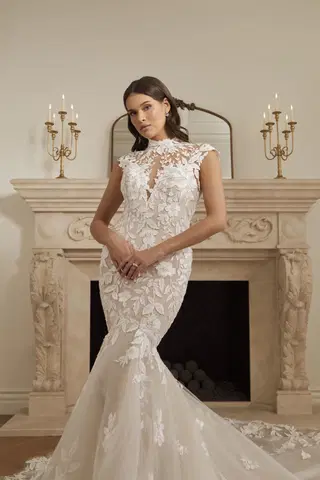Wren by Casablanca Bridal - view 3 of 6