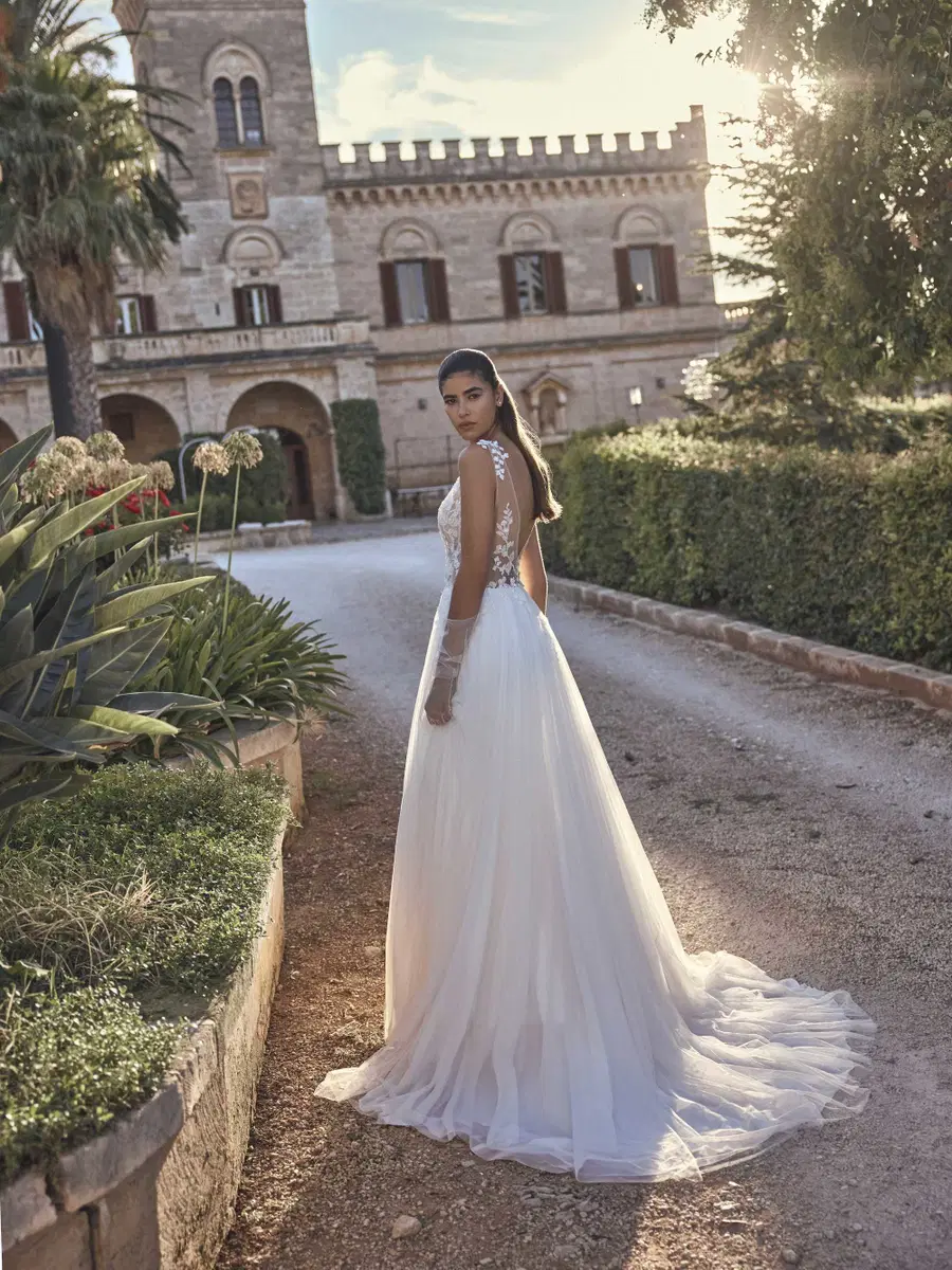Madelina von Modeca Bridal - Ansicht 2 von 7