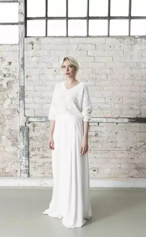 Tulasa Pulli & Sua wedding dress by Kisui, pantsuit, crepe