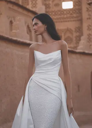 Tallulah by Enzoani - view 5 of 8