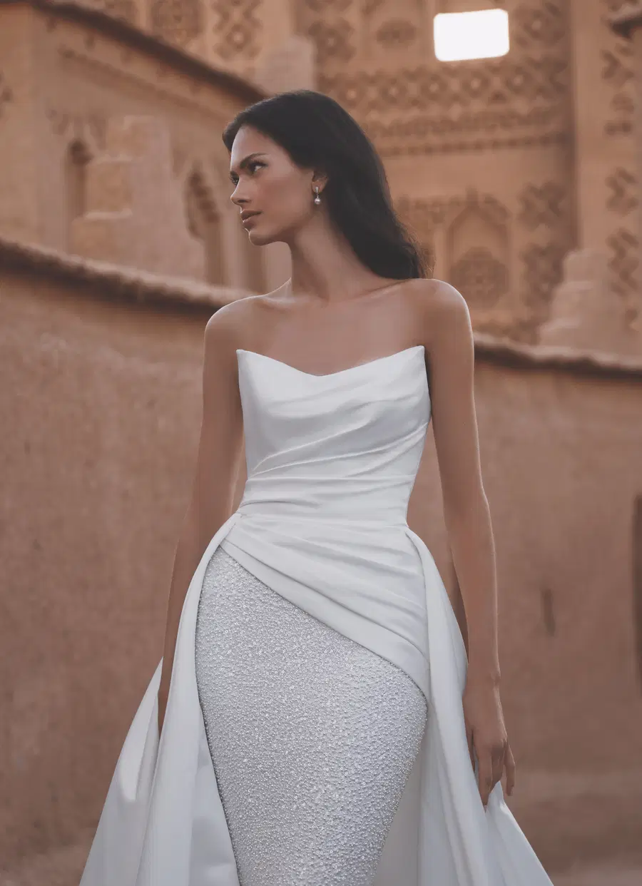 Tallulah by Enzoani - view 5 of 8