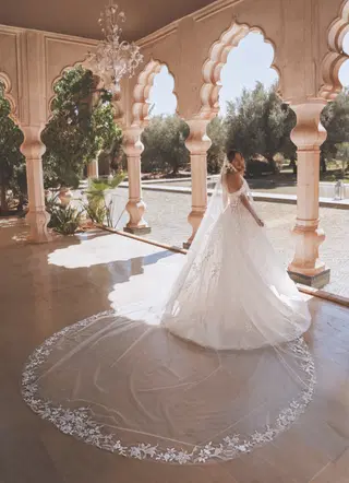 Vogue by Enzoani - view 7 of 8