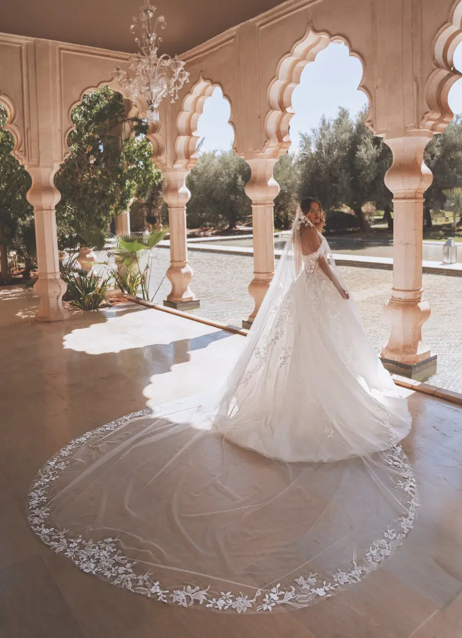 Vogue by Enzoani - view 7 of 8