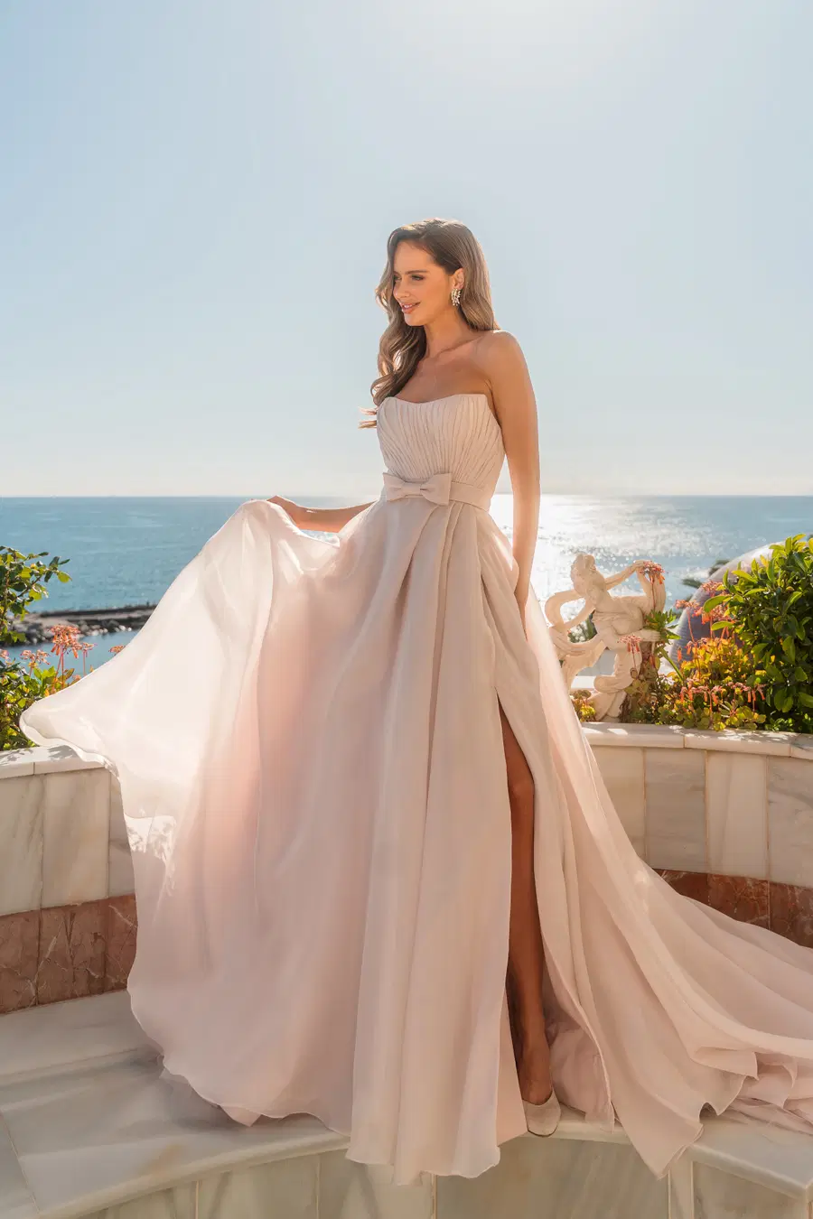 31026 by Diane Legrand: A-Line silhouette, scoop neckline, organza
