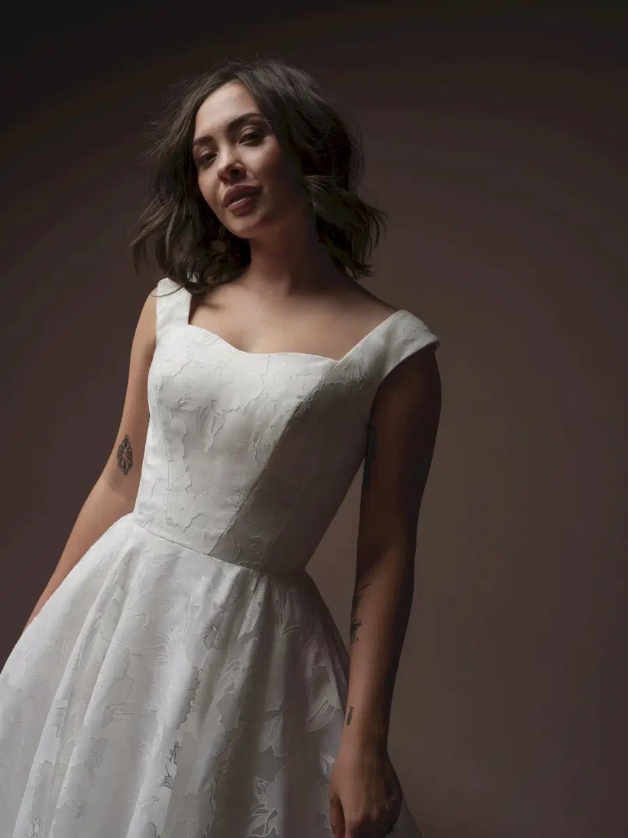 JADE by Rebecca Ingram - view 5 of 6