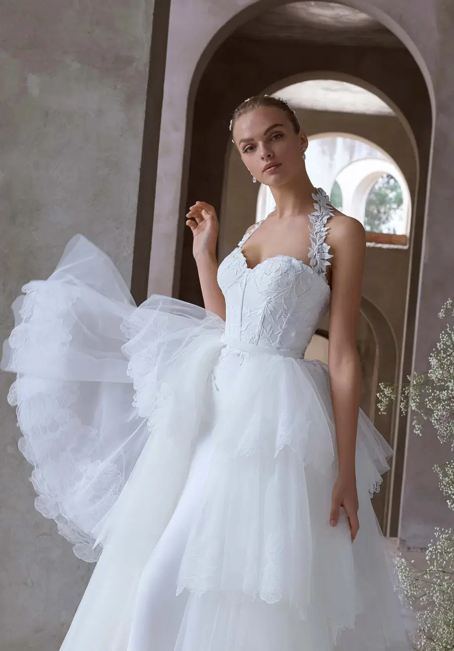 Finnli by Mori Lee - view 2 of 8