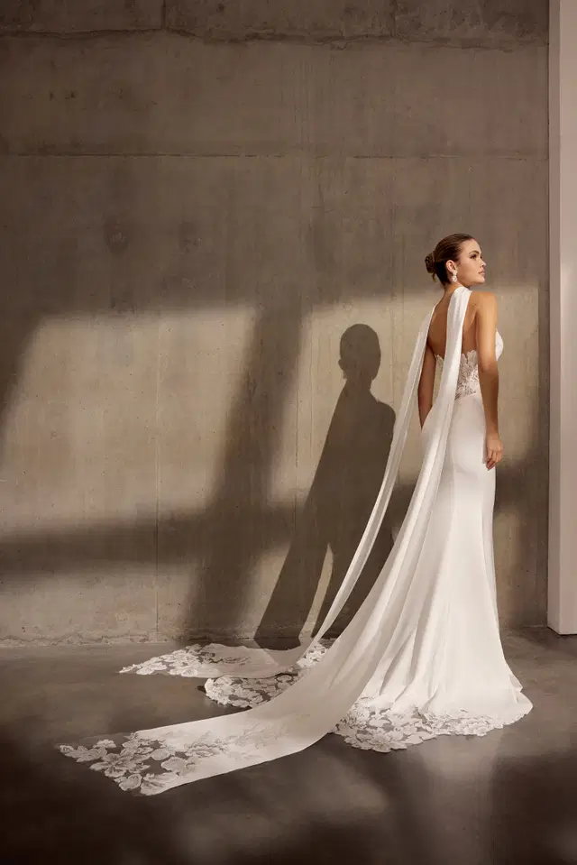 Waldorf by Avenue by Josephine Scott - view 9 of 15