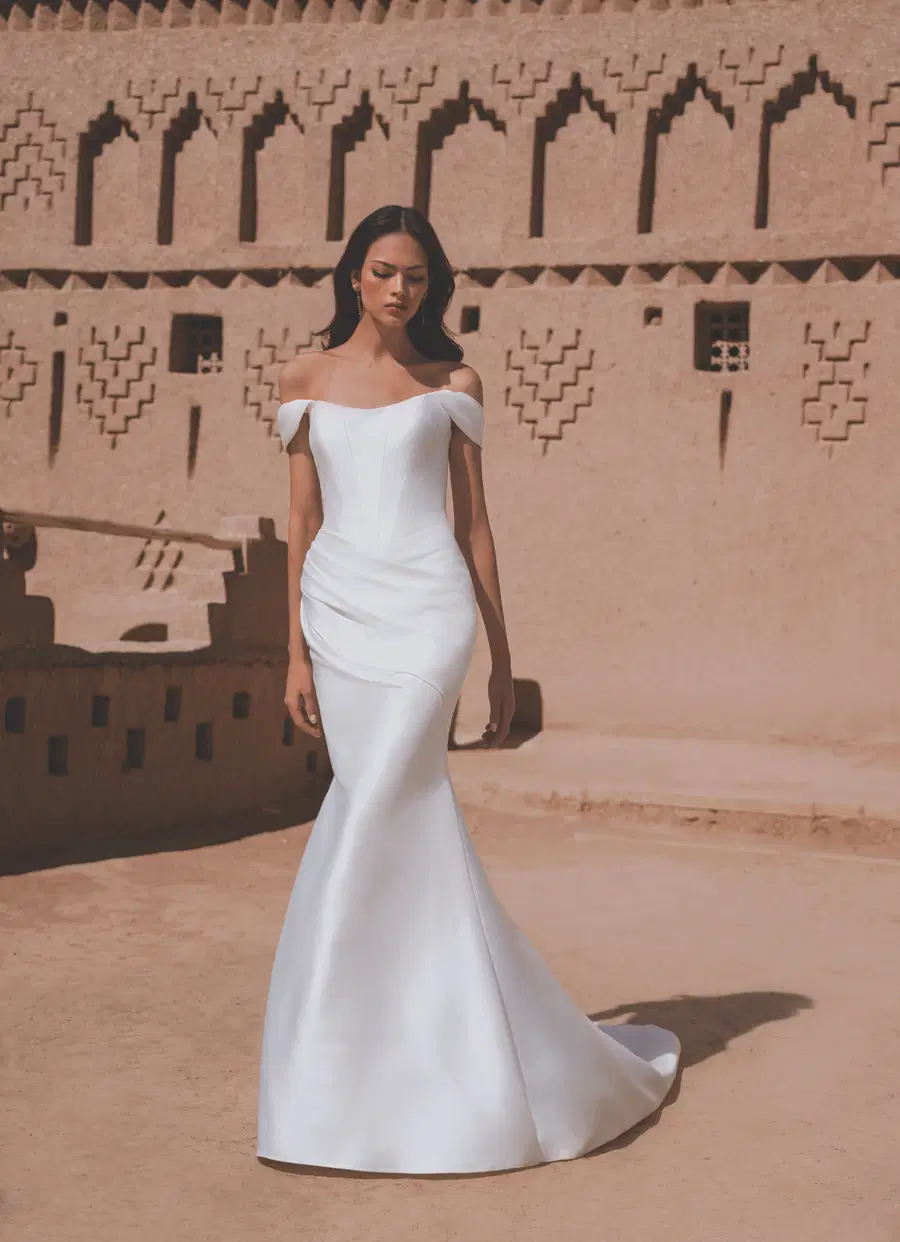 Tova by Enzoani - view 3 of 10