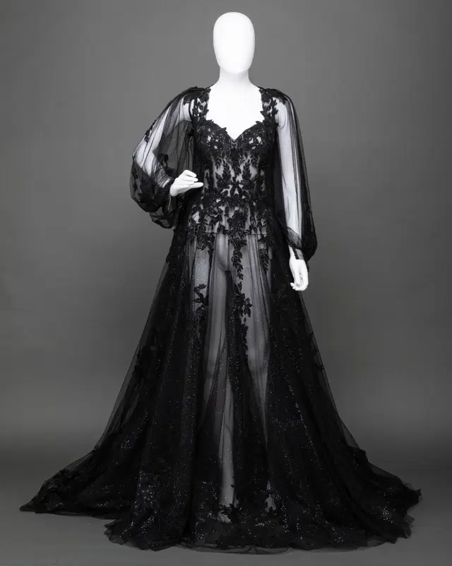 Top Alone von DarkDreamCouture - Ansicht 1 von 1