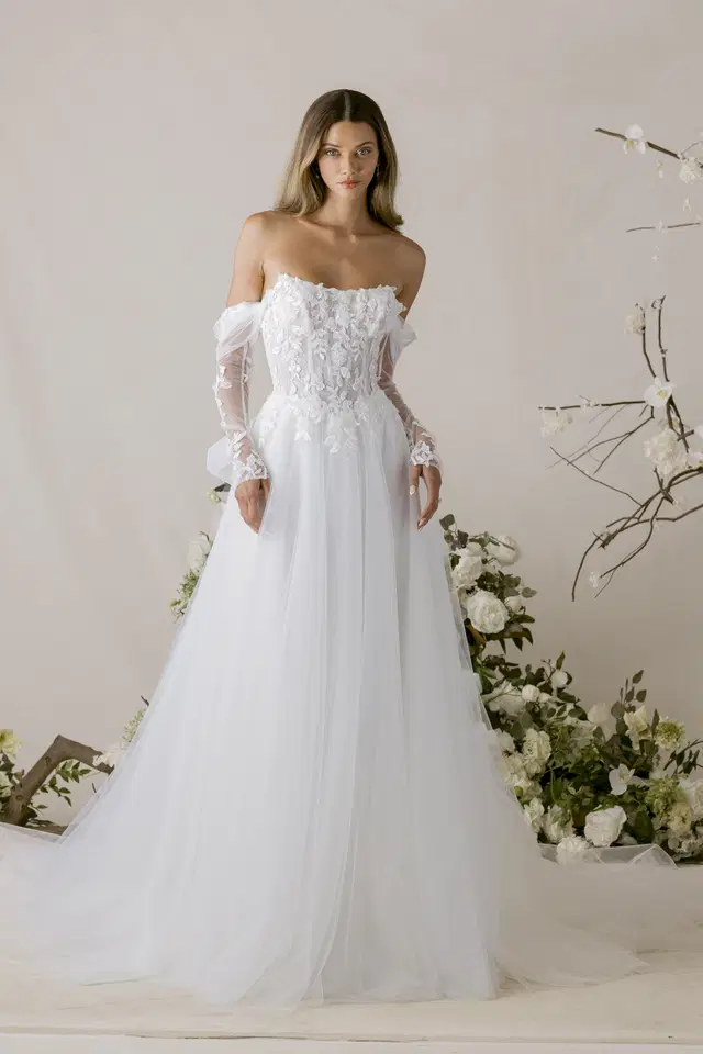 Étoile 1050005 by Mori Lee: long sleeves, tulle