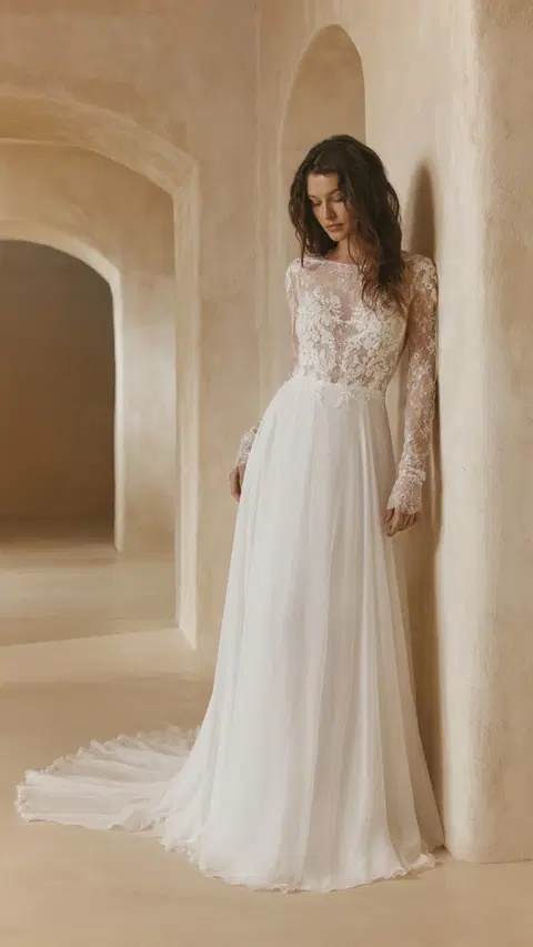 Brisa wedding dress by Anna Kara, A-line, chiffon