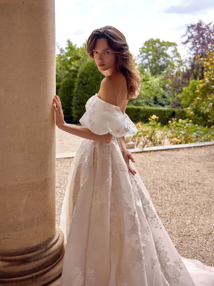 Monet by Justin Alexander - view 4 of 5