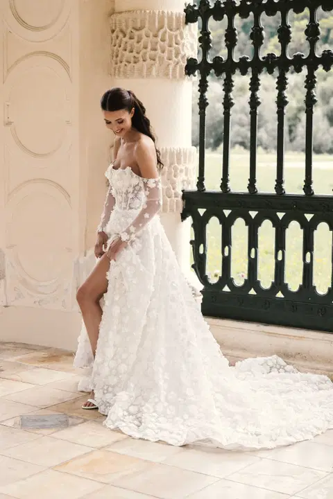 Christa wedding dress by Amo & Luv, tulle, sweetheart