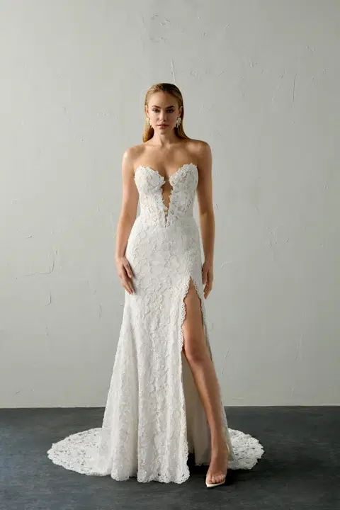 Blaze wedding dress by Justin Alexander Signature, trumpet, lace