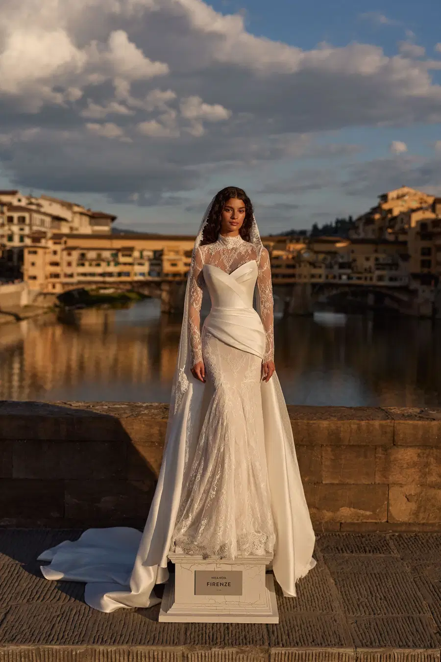 Caravellia by Milla Nova - view 2 of 12