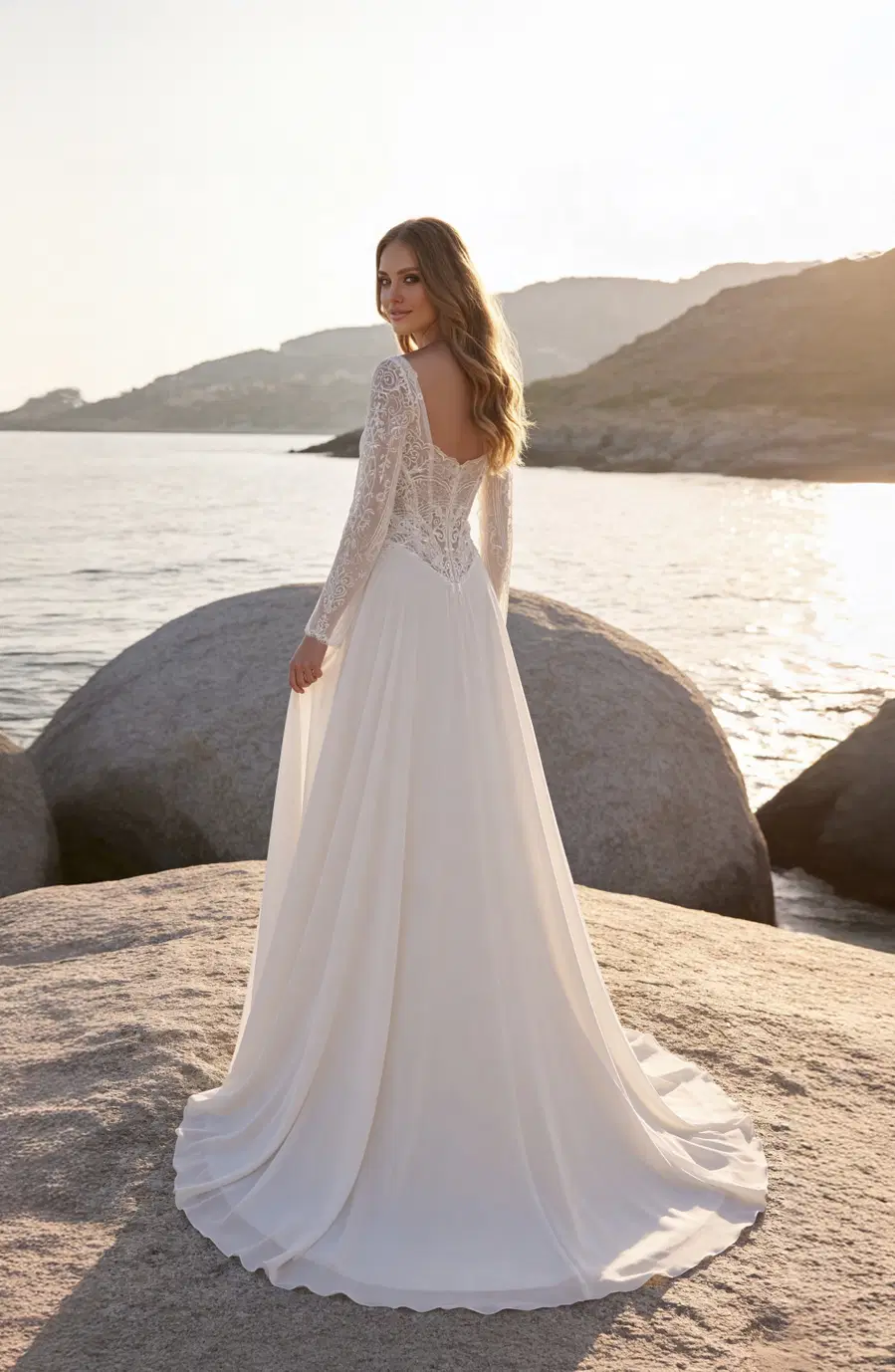 G0015 Luna by Galvan Sposa - view 2 of 3
