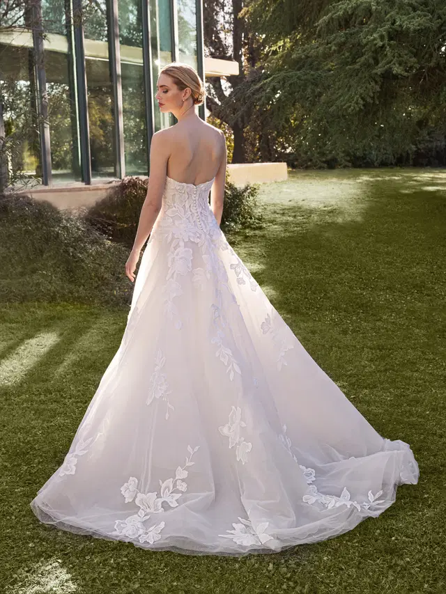 DELICATE by Pronovias - view 2 of 4
