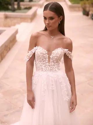 Varanes by Bianco Evento - view 5 of 6