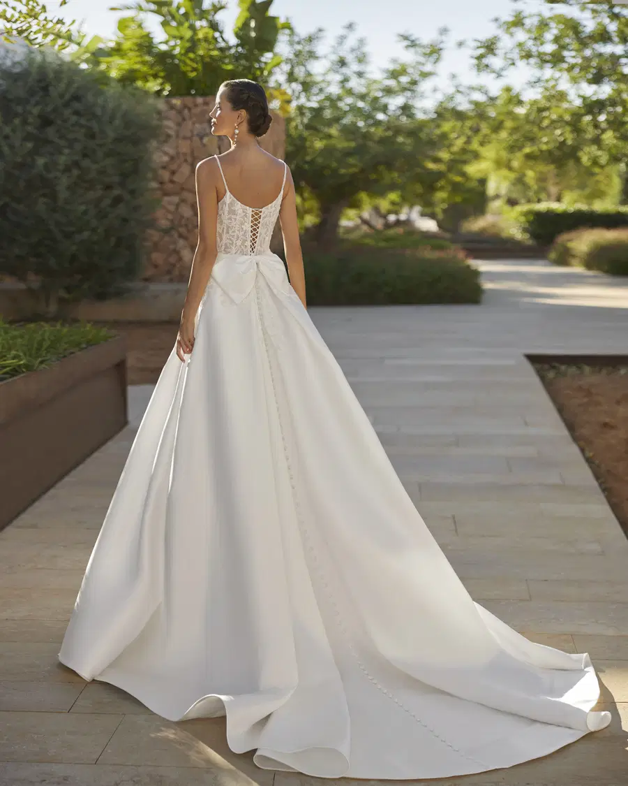 Soraya by Adriana Alier - view 2 of 3