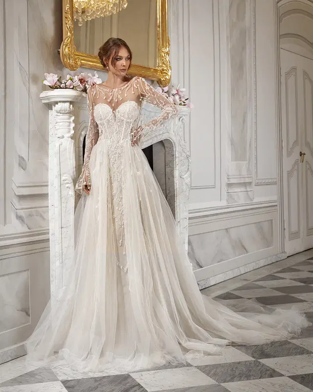 Polly by Vanilla Sposa: A-Line silhouette, sweetheart neckline, lace, chapel train