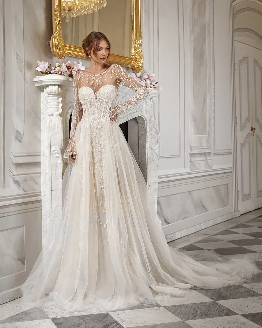 Polly by Vanilla Sposa: A-Line silhouette, sweetheart neckline, lace, chapel train