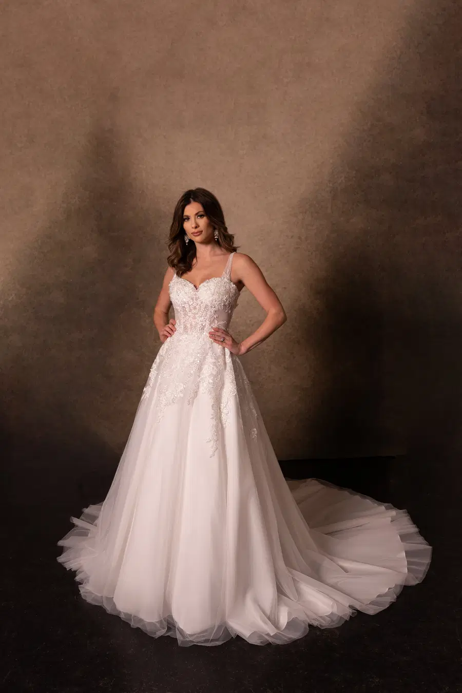 RB2219 by Rachel Allan: A-Line silhouette, sweetheart neckline, tulle
