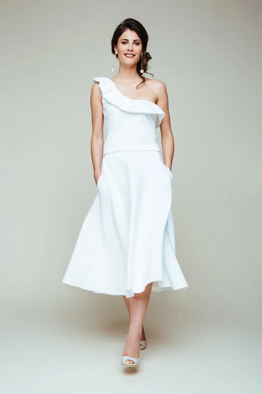 Stretchrock S-1043 by KUESS die BRAUT: Two-Piece silhouette, asymetric neckline, sleeveless, jersey