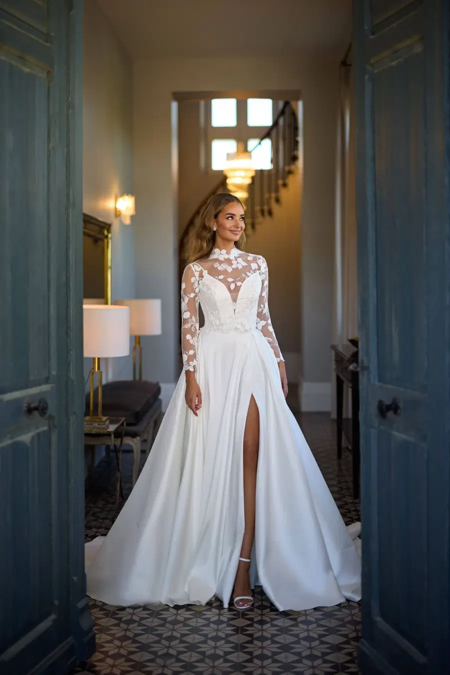 27415 by Très Chic: A-Line silhouette, V-neck neckline, separate sleeves, mikado