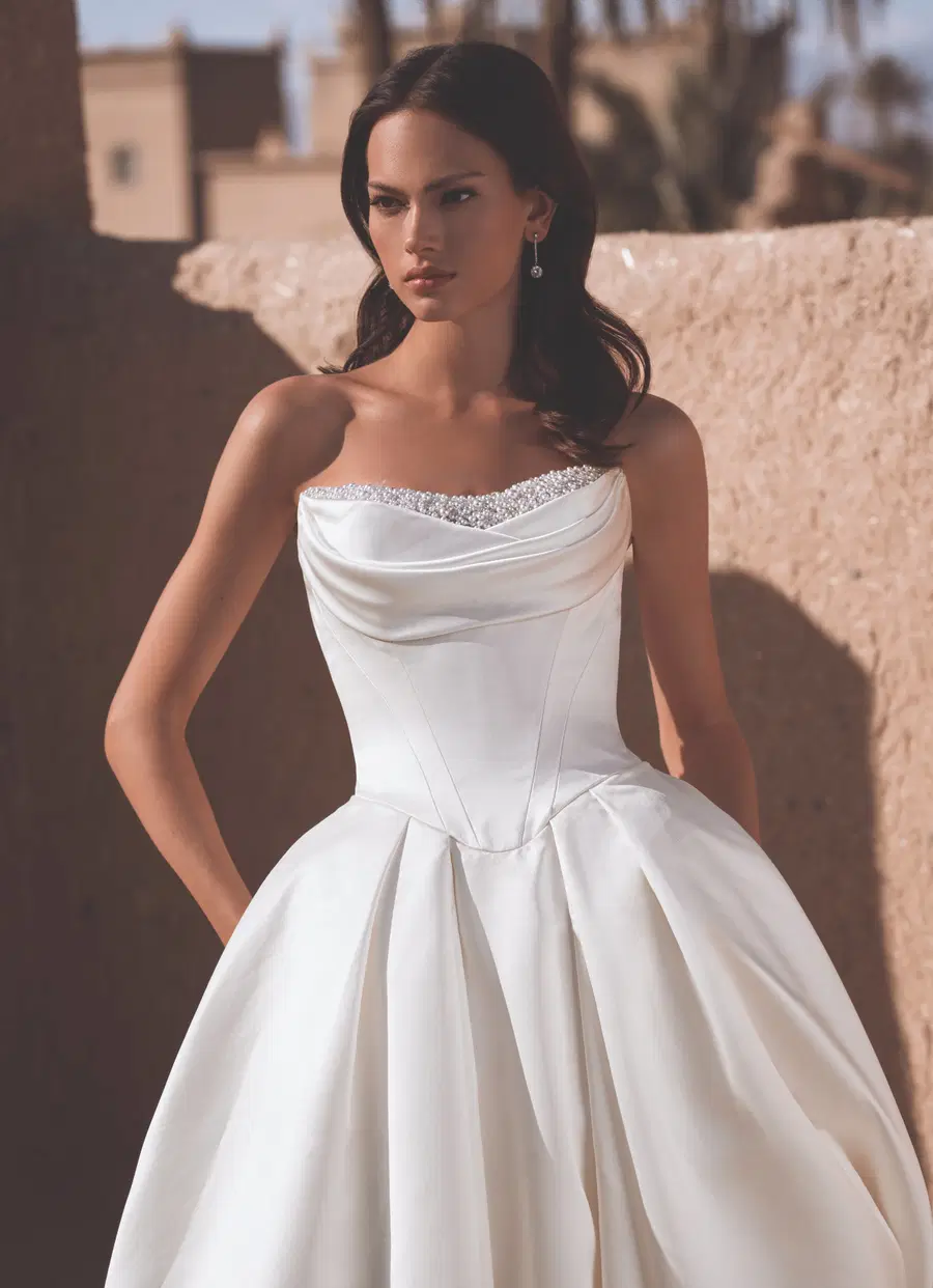 Temina by Enzoani - view 5 of 7
