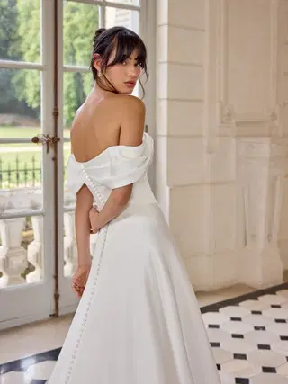 Cezanne by Adore - view 3 of 5