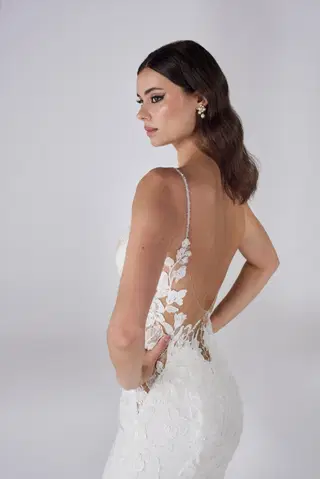 Valentina by Avenue by Josephine Scott - view 4 of 5