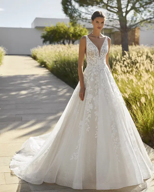Sheri by Adriana Alier: Ball Gown silhouette, V-neck neckline, lace