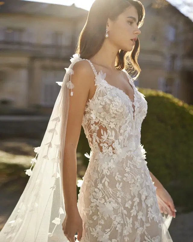 Vetle by Rosa Clara - view 2 of 4