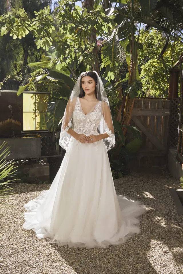 BL447-1 Cressida by Beloved by Casablanca: A-Line silhouette, V-neck neckline, short sleeves, lace