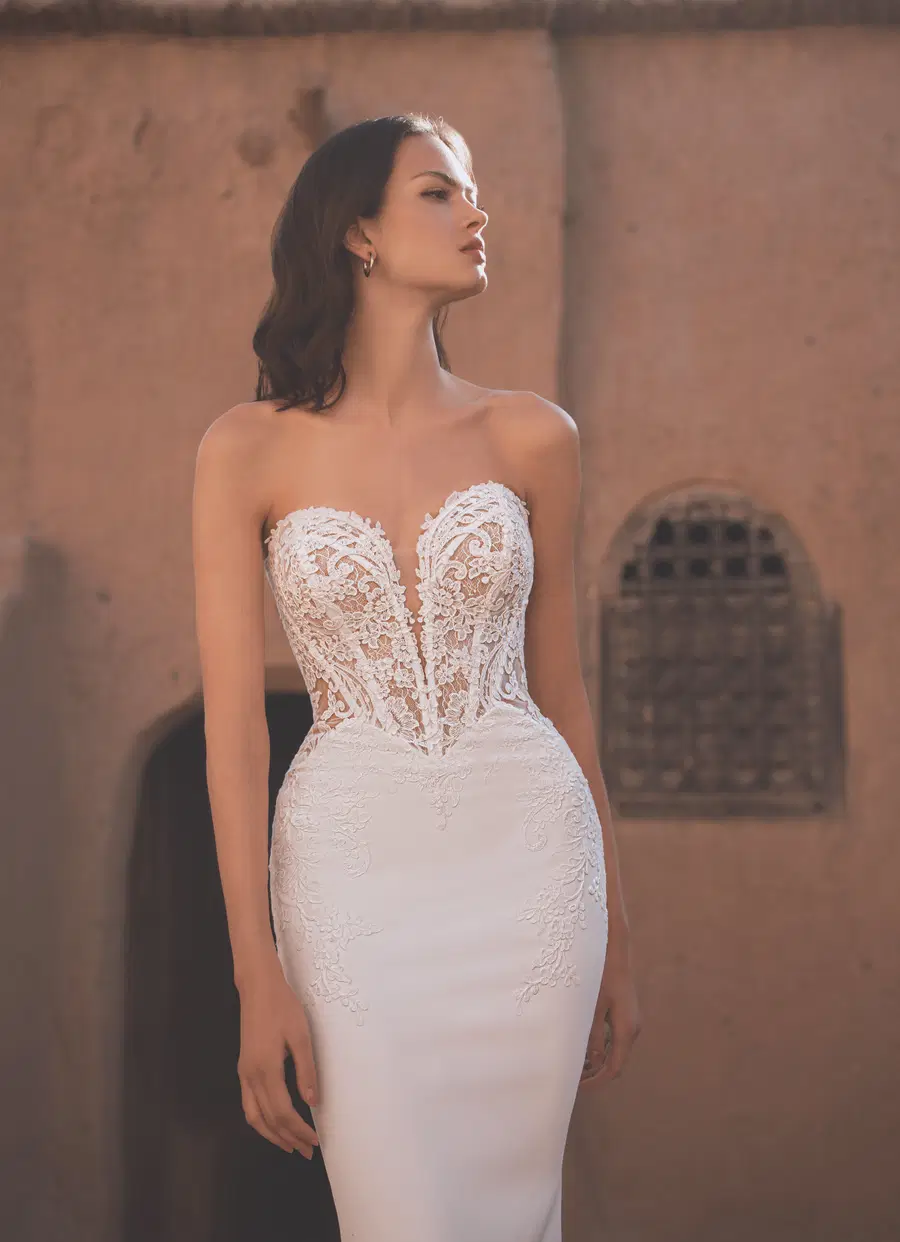 Tammy by Enzoani - view 5 of 7