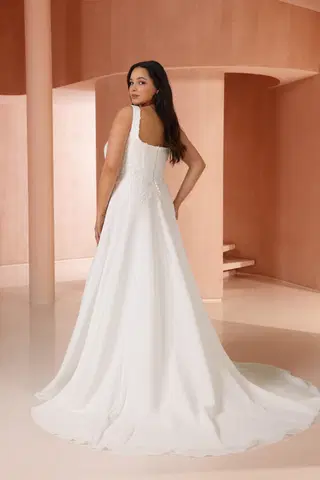 Casy-Lee by Azuree Bridal - view 3 of 4