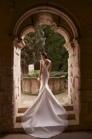 Anne Chevalier by Innocentia Divina - view 4 of 4