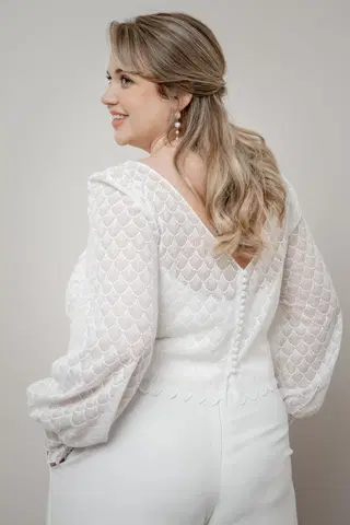Top Esthi Curvy by noni Selected - view 4 of 5